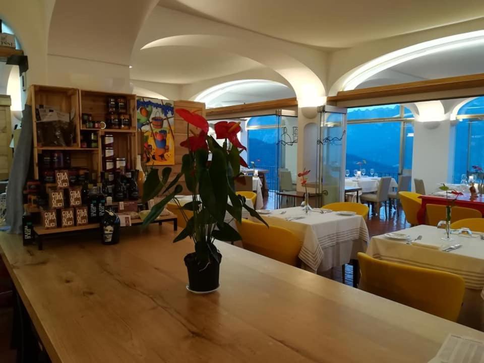 Da Salvatore B&B Ravello Bagian luar foto